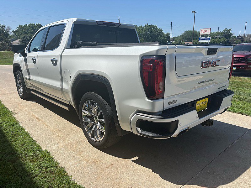 Used 2024 GMC Sierra 1500 Denali w/ Denali Reserve Package AWD/4WD image 5