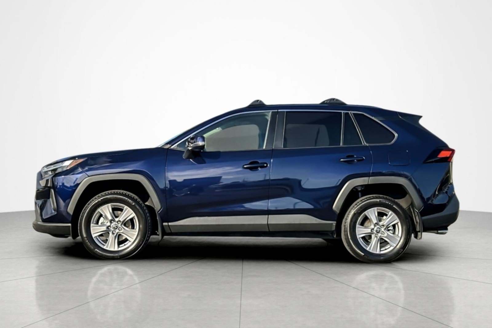 Certified 2025 Toyota RAV4 XLE FWD image 2