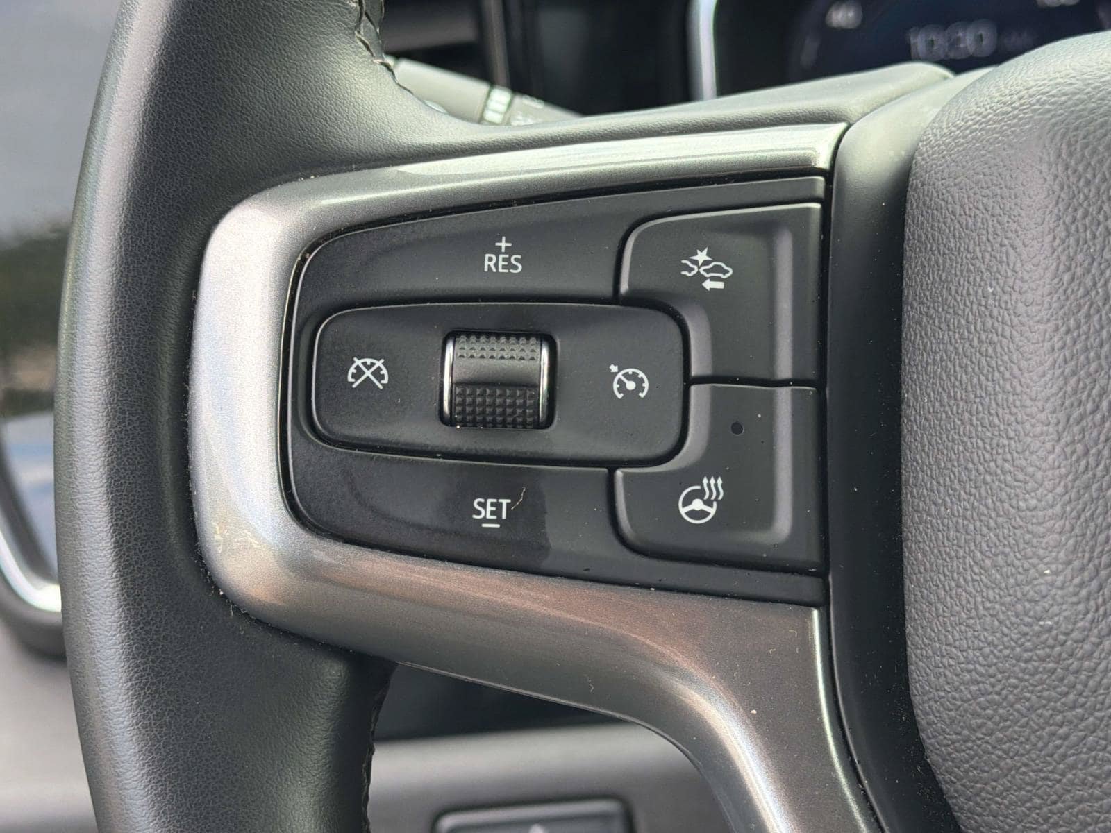 Used 2026 Chevrolet Silverado 1500 LT AWD/4WD image 32