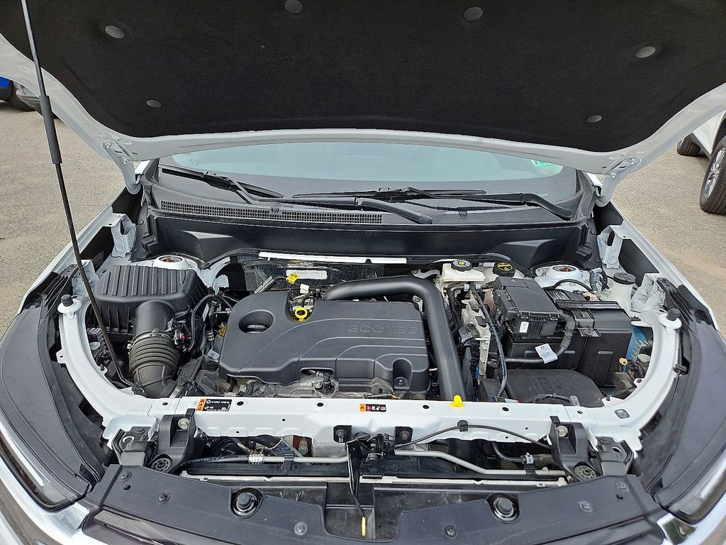 Used 2024 Chevrolet Equinox LT image 30