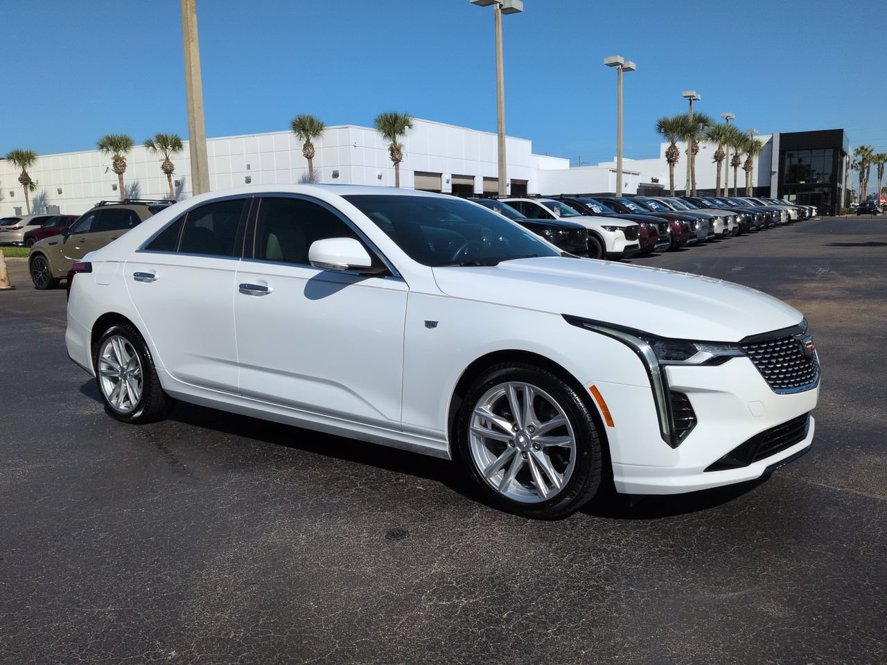 Used 2021 Cadillac CT4 Luxury w/ Sun And Sound Package RWD image 2
