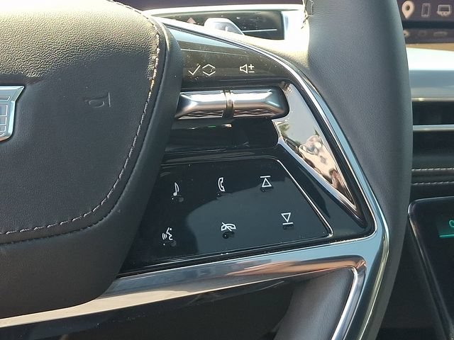 Used 2026 Cadillac Escalade Platinum Sport w/ LPO, Floor Liner Package AWD/4WD image 22