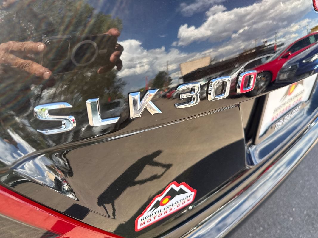 Used 2009 Mercedes-Benz SLK 300 image 12