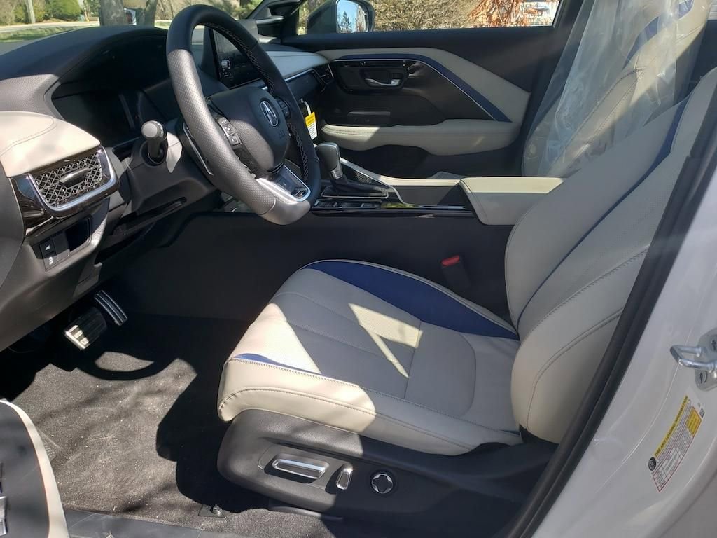 New 2026 Acura ADX A-Spec image 9