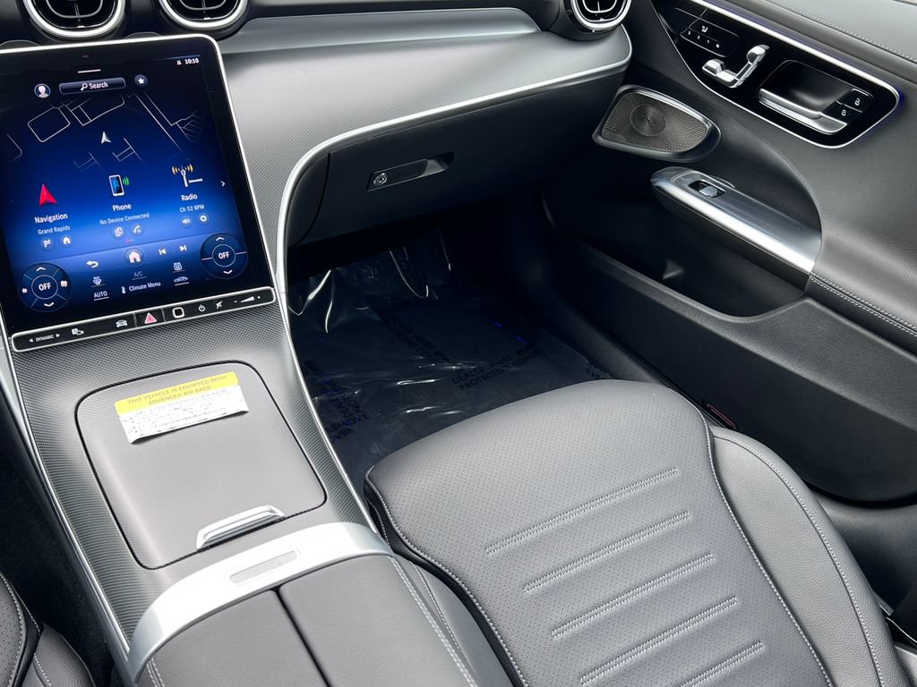New 2024 Mercedes-Benz C 300 4MATIC Sedan image 16