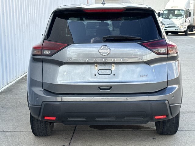 Used 2024 Nissan Rogue SV FWD image 5