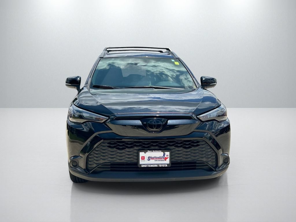 Used 2024 Toyota Corolla Cross AWD Hybrid image 2