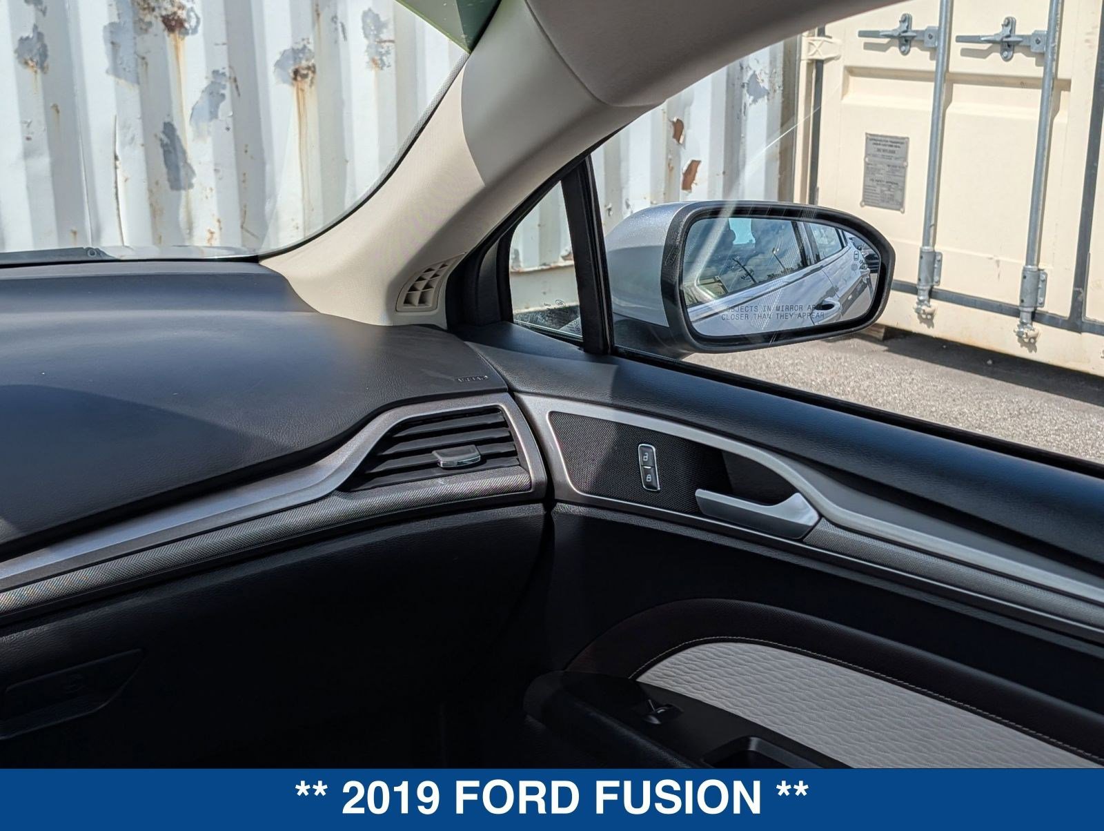Used 2019 Ford Fusion SE w/ Equipment Group 151A image 16