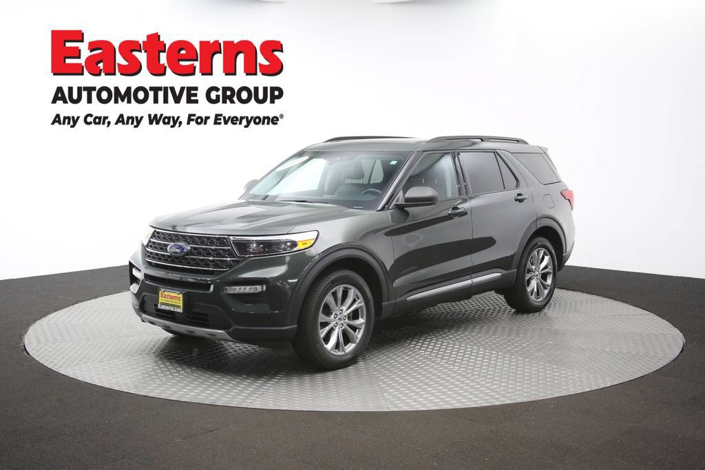 Used 2022 Ford Explorer XLT w/ Equipment Group 202A AWD/4WD image 59
