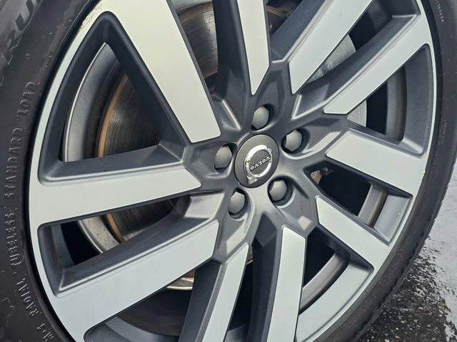 Used 2023 Volvo V90 B6 Cross Country Ultimate image 7