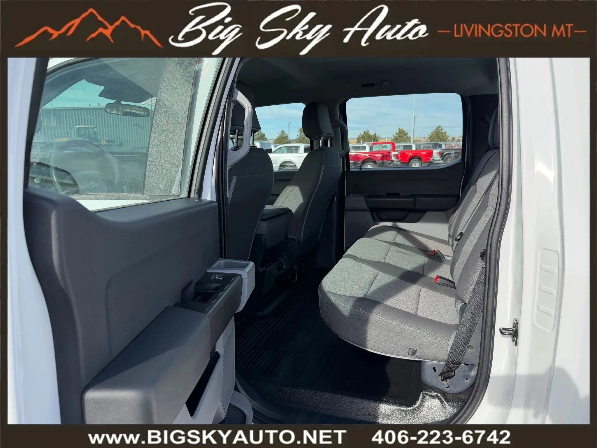 Used 2024 Ford F250 XL w/ XL Chrome Package image 17