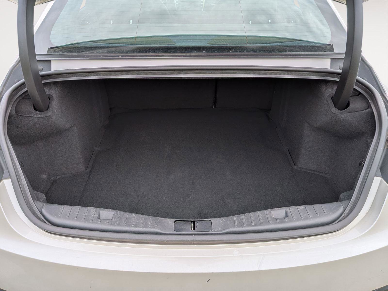 Used 2020 Lincoln MKZ Reserve FWD image 31