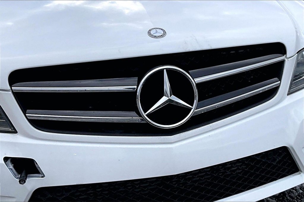 Used 2015 Mercedes-Benz C 250 Coupe image 24