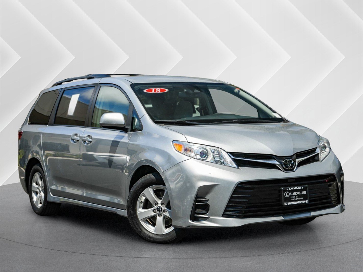 Used 2018 Toyota Sienna LE FWD image 1