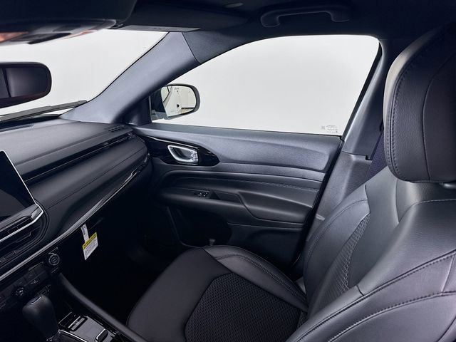 New 2026 Jeep Compass Latitude image 26