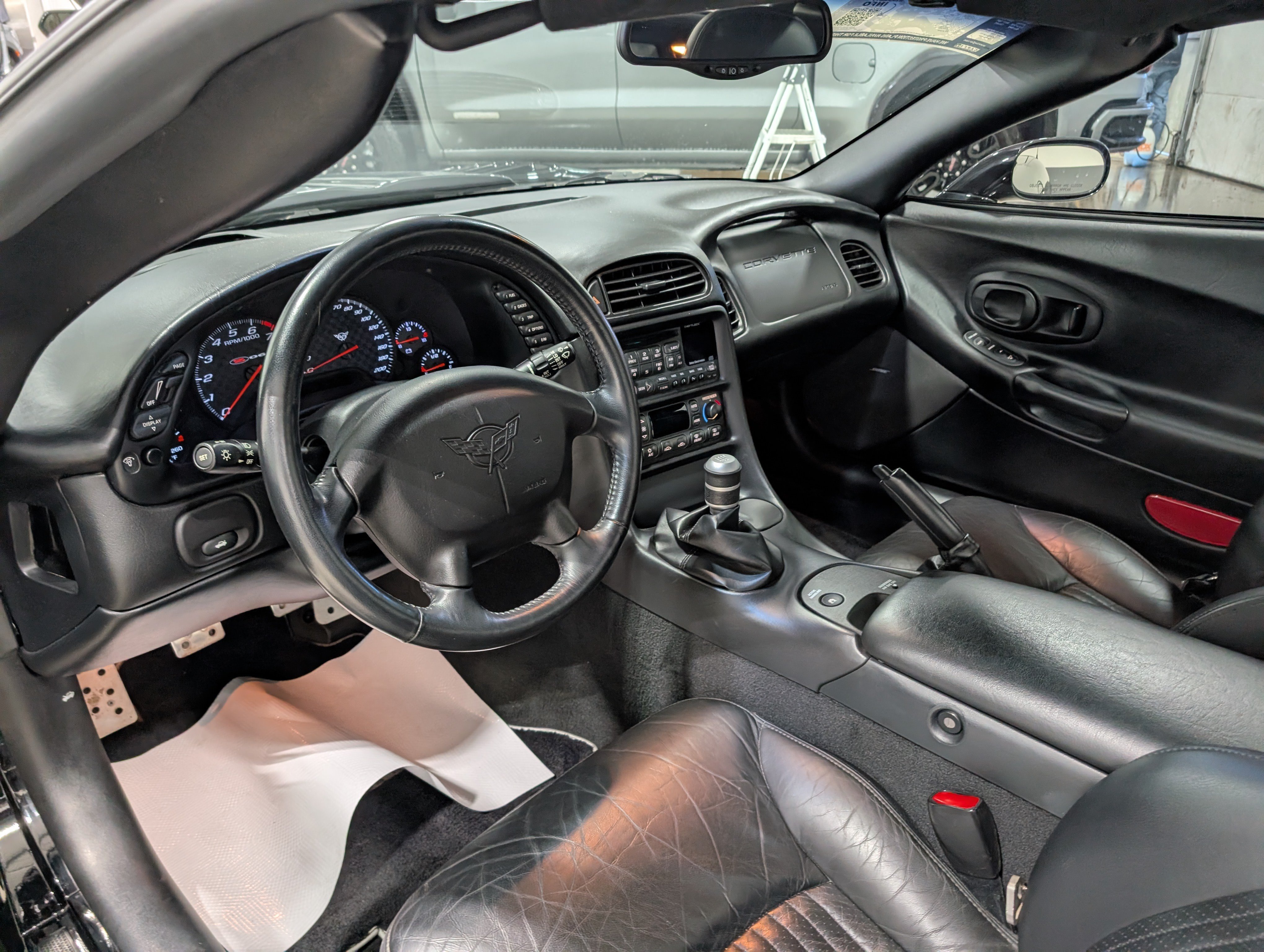 Used 2003 Chevrolet Corvette Z06 w/ Memory Package, 3 Drivers RWD image 13
