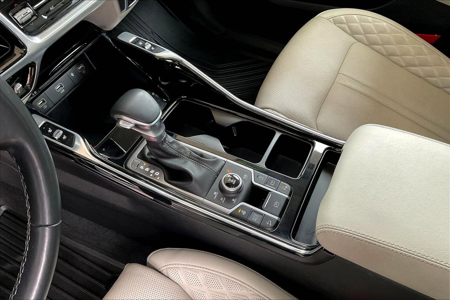 Used 2023 Kia Sorento SX image 17