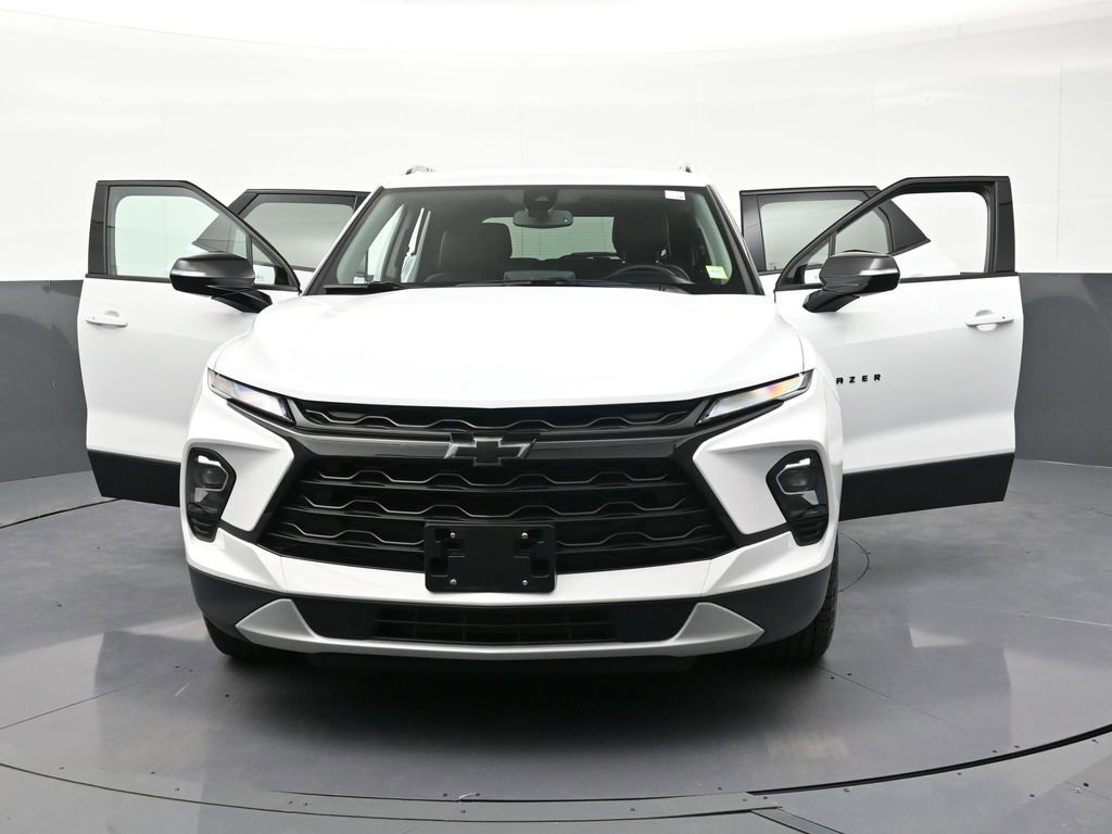 Used 2024 Chevrolet Blazer LT w/ Midnight/Sport Edition image 38