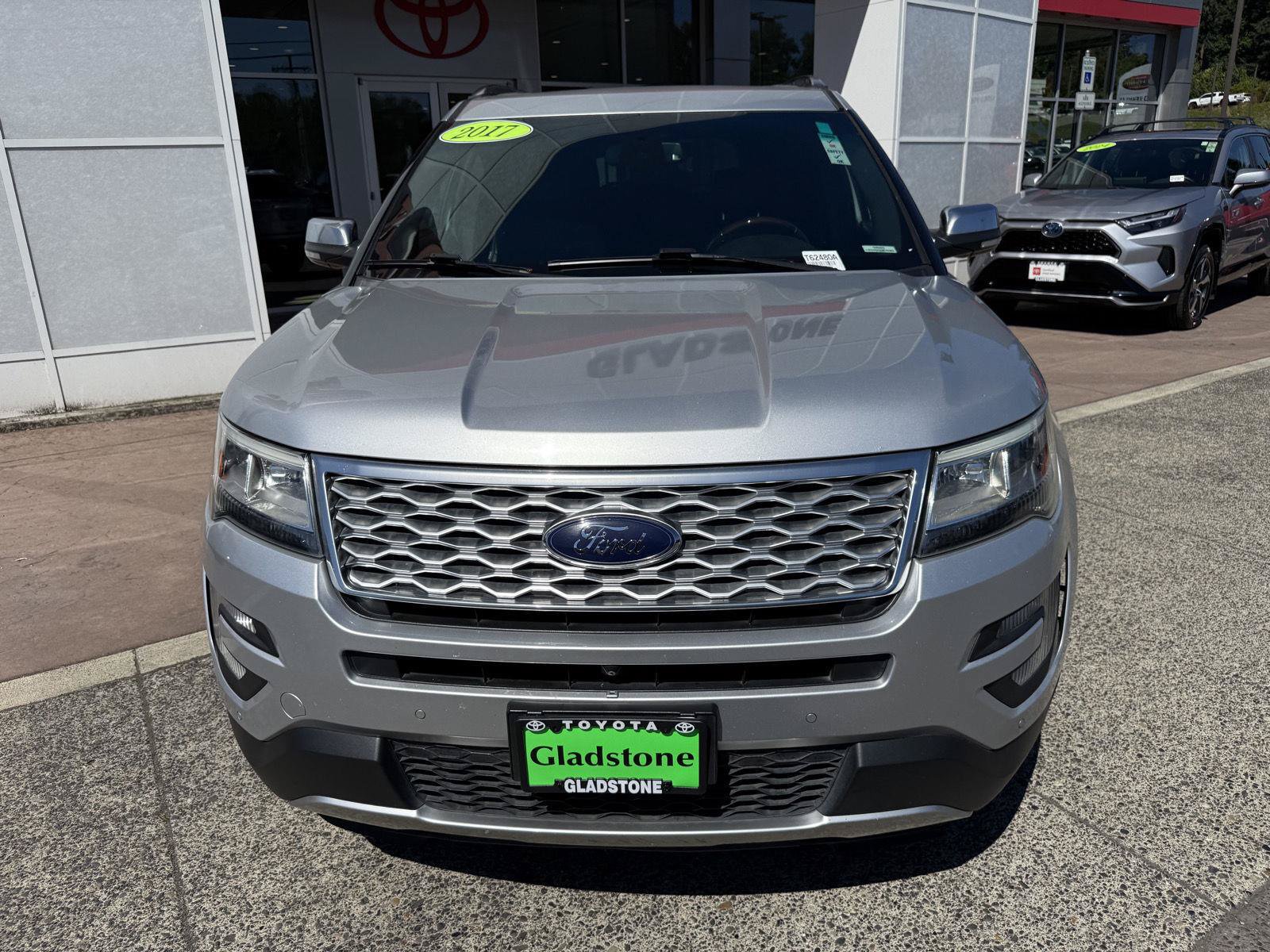 Used 2017 Ford Explorer Platinum AWD/4WD image 9