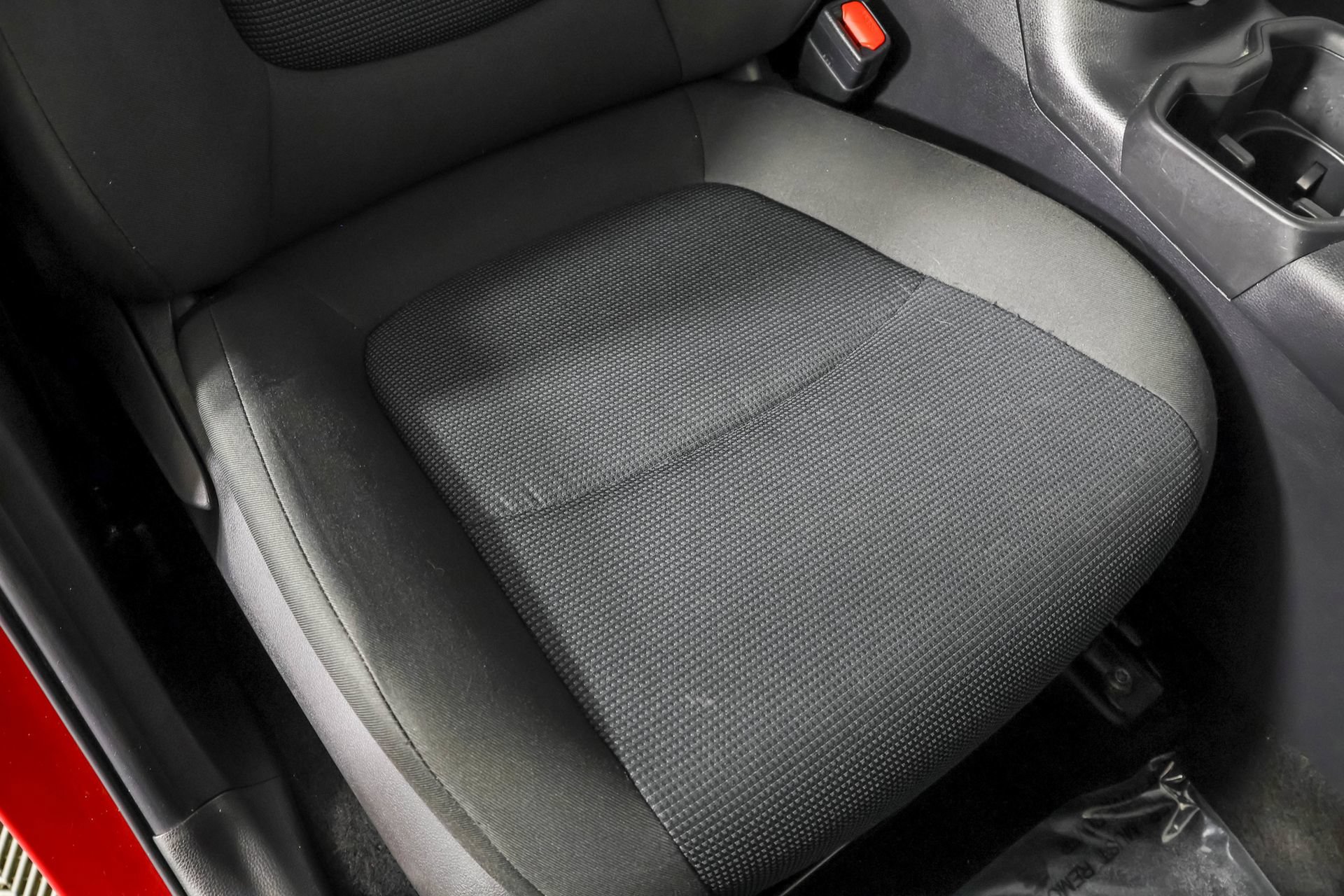 Used 2022 Toyota RAV4 LE AWD/4WD image 45
