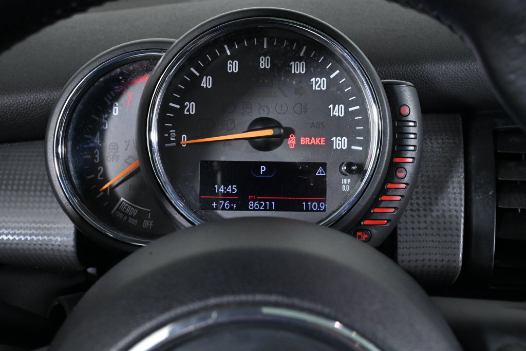 Used 2017 MINI Cooper 4-Door Hardtop FWD image 15
