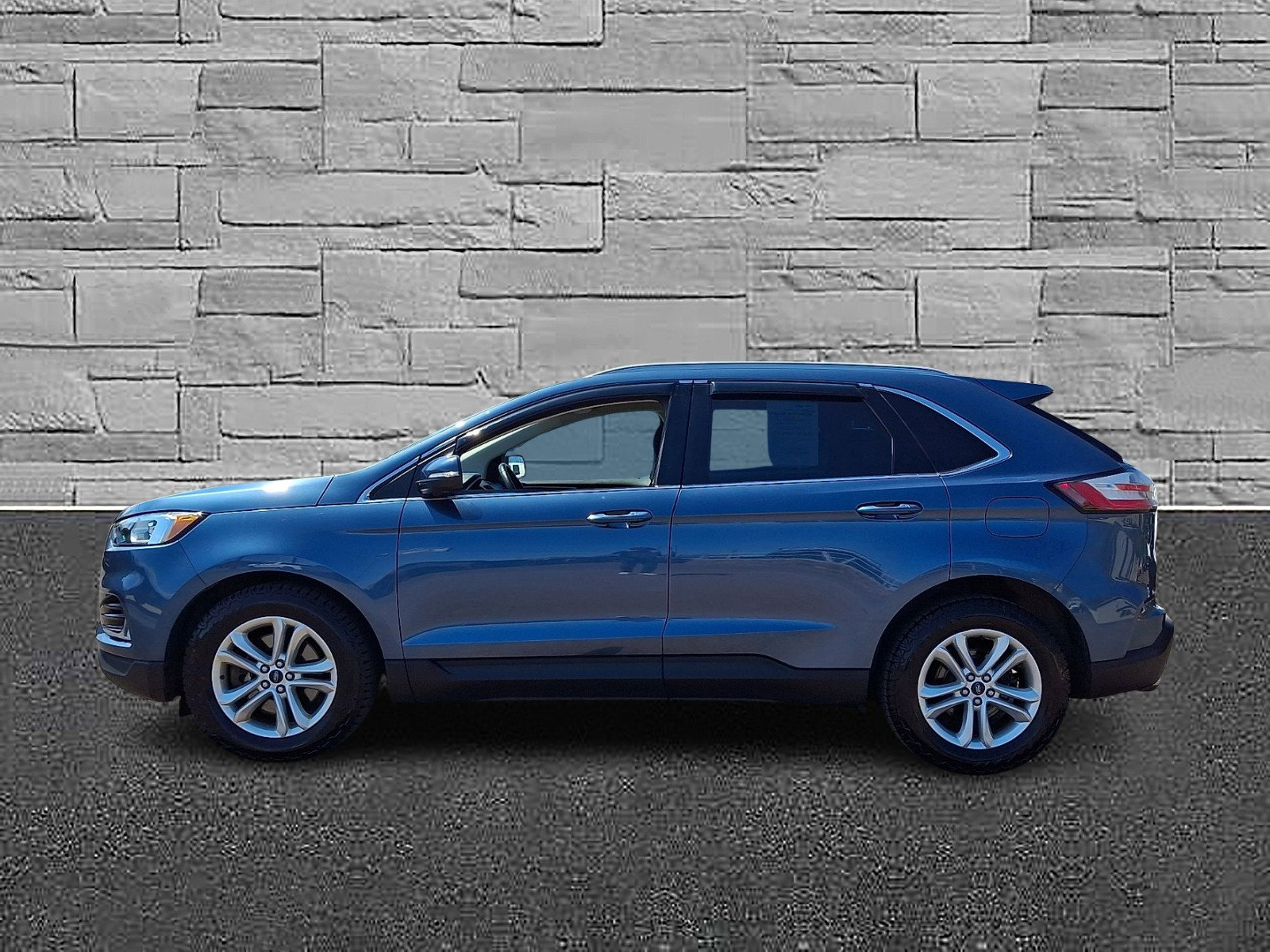 Used 2019 Ford Edge SEL image 6