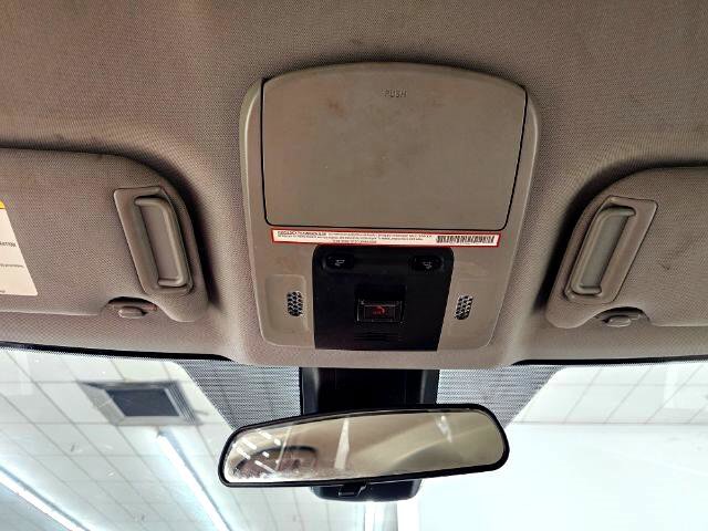 Used 2020 Toyota Camry SE image 23