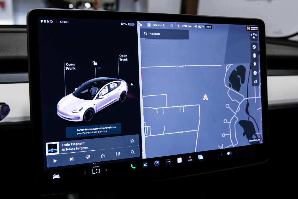 Used 2021 Tesla Model 3 Performance AWD/4WD image 24