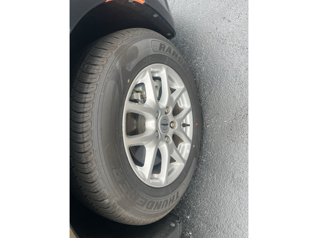 Used 2024 Chrysler Pacifica Touring-L FWD image 49