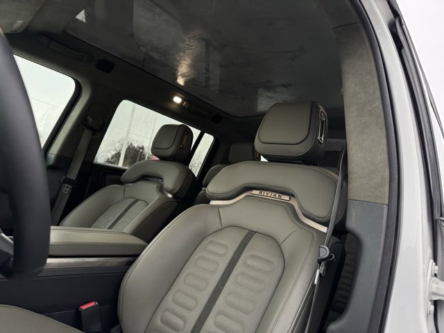 Used 2023 Rivian R1S Adventure image 8