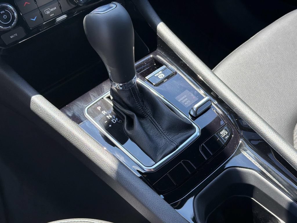 New 2026 Jeep Compass Latitude AWD/4WD image 4