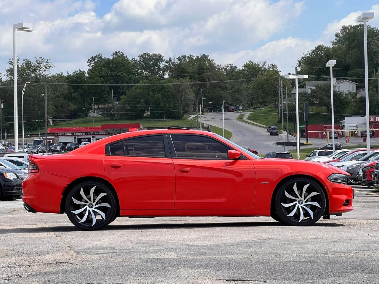 Used 2016 Dodge Charger R/T RWD image 10