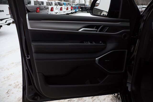 Used 2024 Jeep Wagoneer Series II w/ Convenience Group I image 9