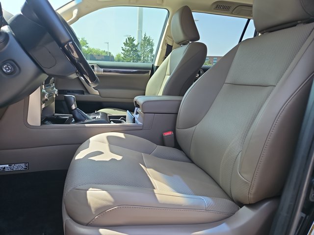 Used 2021 Lexus GX 460 Luxury w/ Accessory Package AWD/4WD image 19