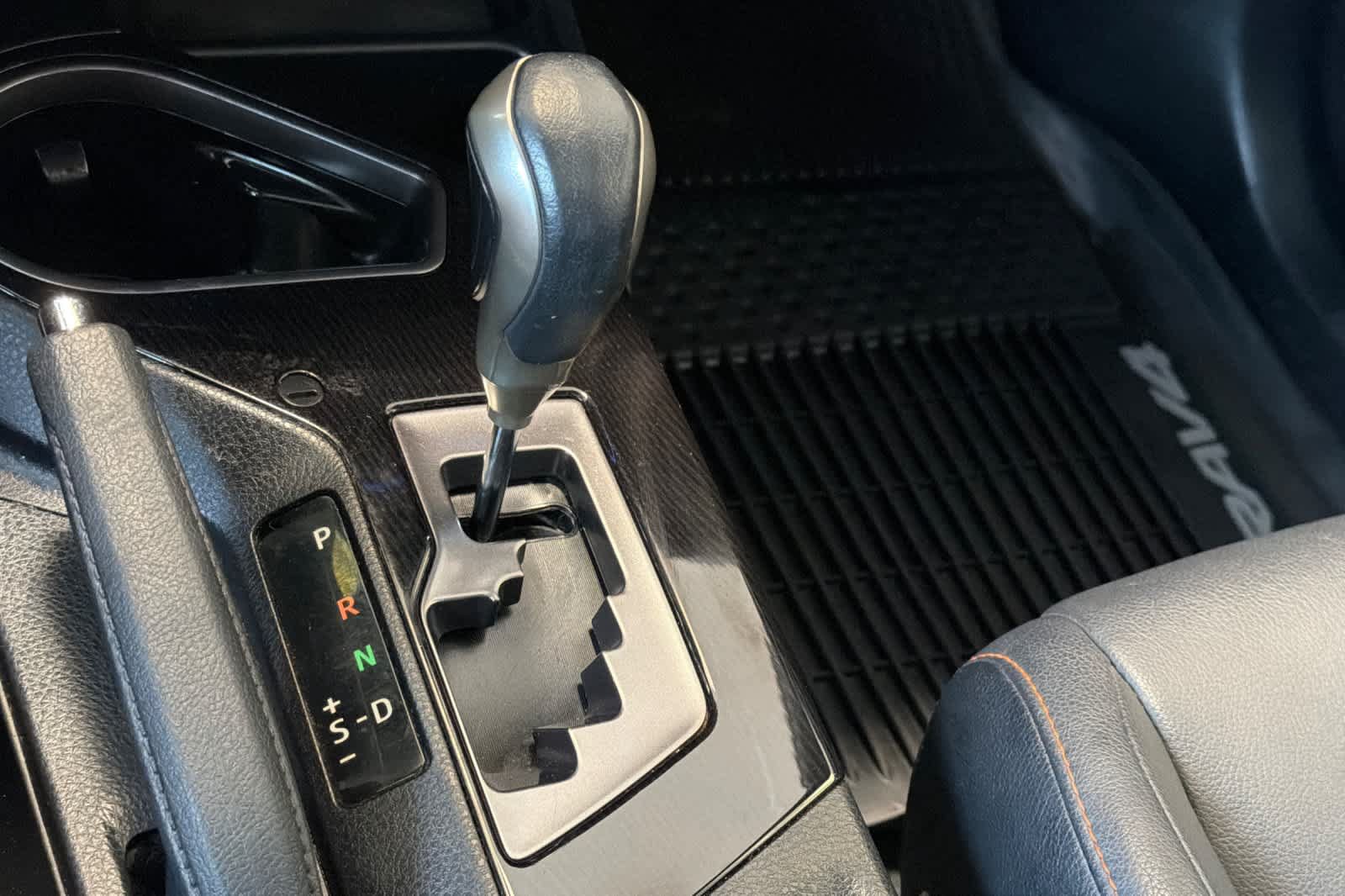 Used 2018 Toyota RAV4 SE w/ Power Extra Value Package FWD image 22