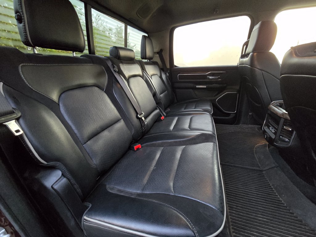 Used 2020 RAM 1500 Laramie AWD/4WD image 25