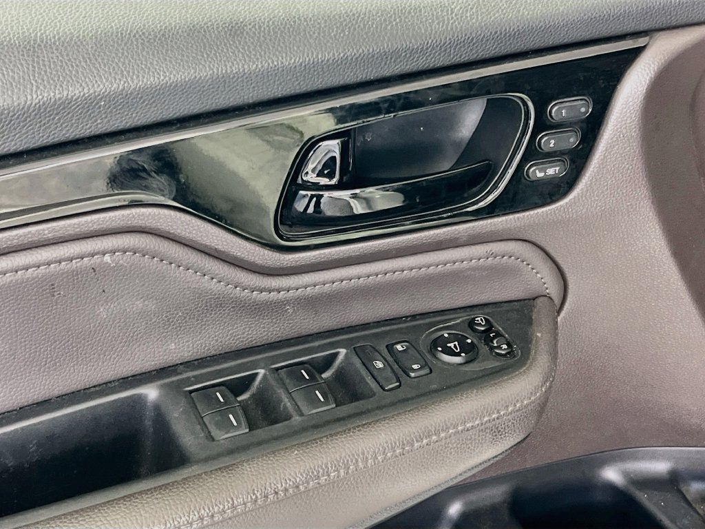 Used 2018 Honda Odyssey Elite image 10