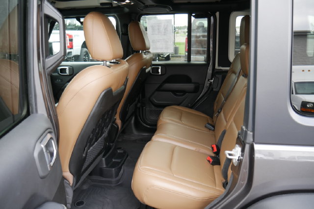 Used 2023 Jeep Wrangler Unlimited Rubicon w/ LED Lighting Group AWD/4WD image 24