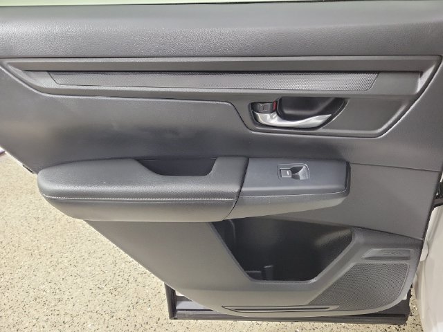 Used 2025 Honda CR-V LX image 14