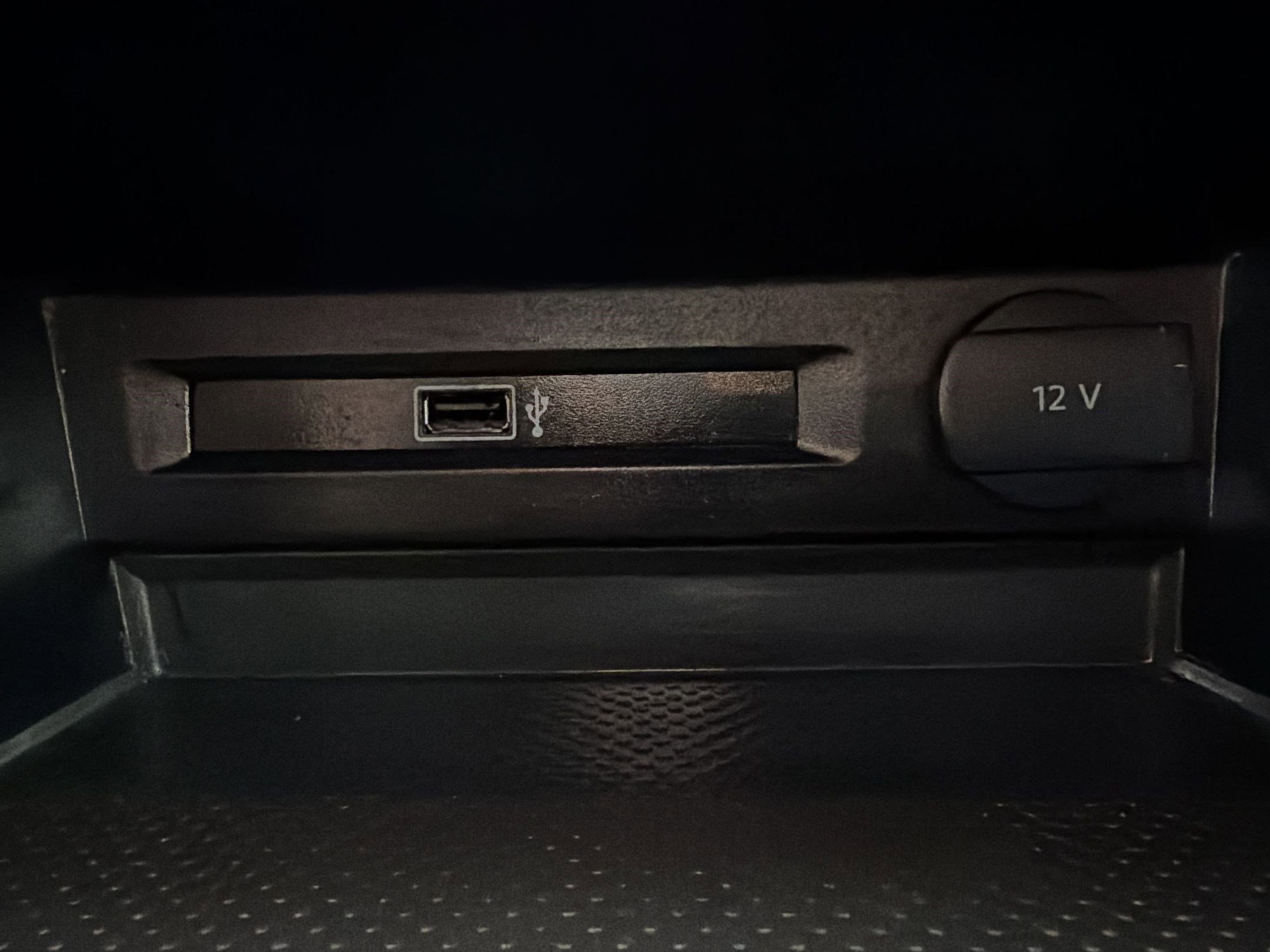 Used 2019 Volkswagen Tiguan S w/ Driver Assistance Package image 29