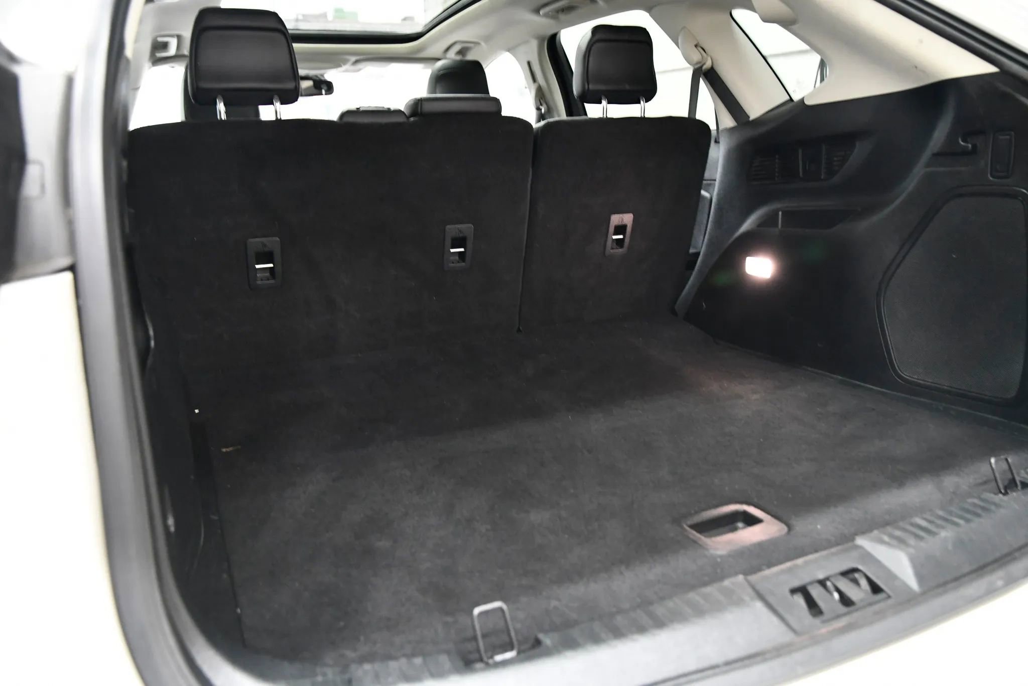 Used 2021 Ford Edge Titanium image 25