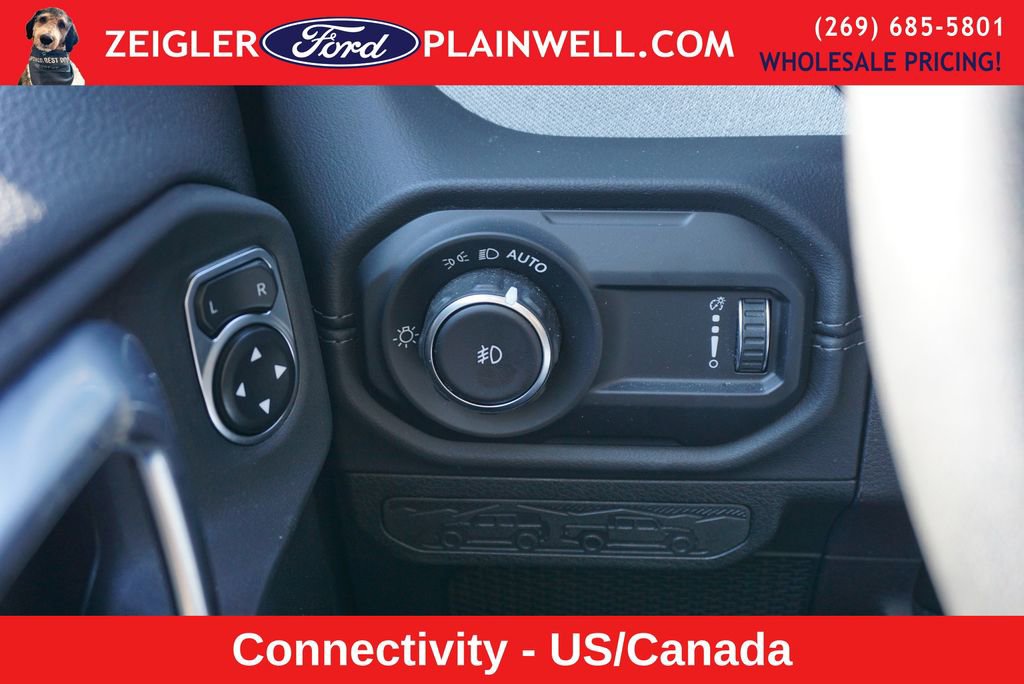 Used 2024 Jeep Wrangler Sahara w/ Technology Group image 30