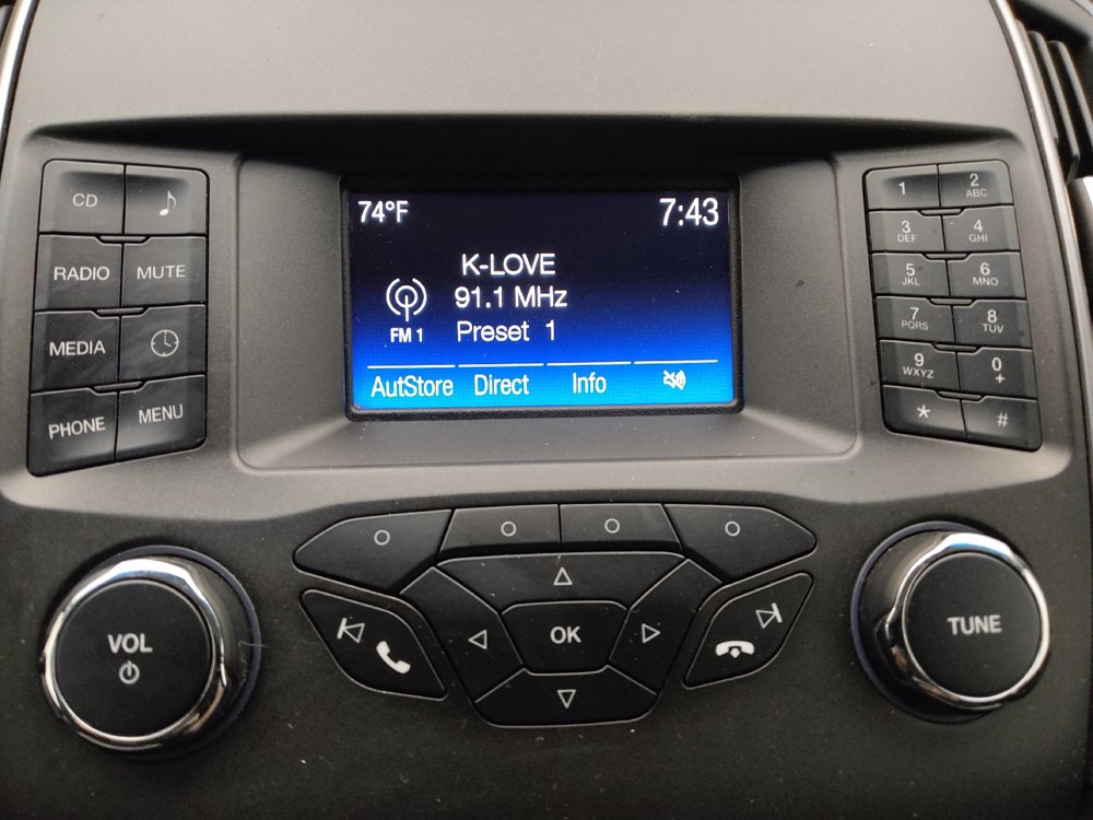Used 2015 Ford Edge SE AWD/4WD image 25