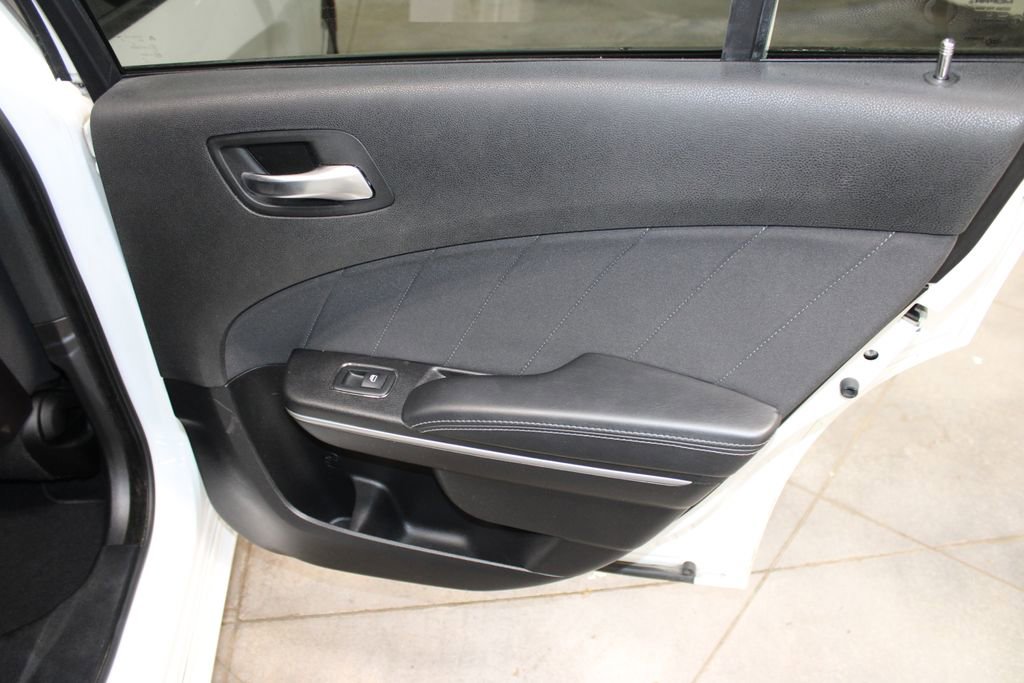 Used 2019 Dodge Charger SXT RWD image 29