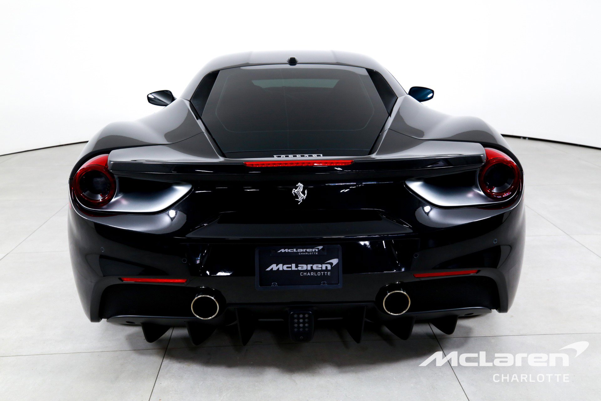 Used 2018 Ferrari 488 GTB RWD image 7