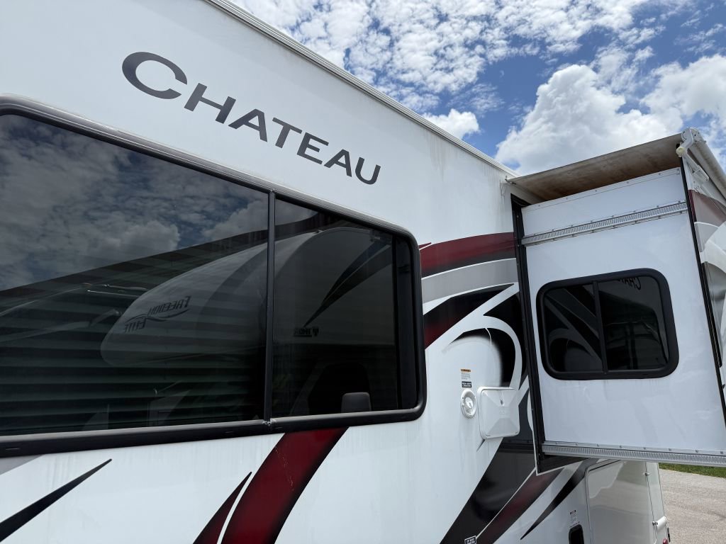 Used 2023 Ford E-350 and Econoline 350 Super Duty w/ Motorhome Prep Package RWD image 17