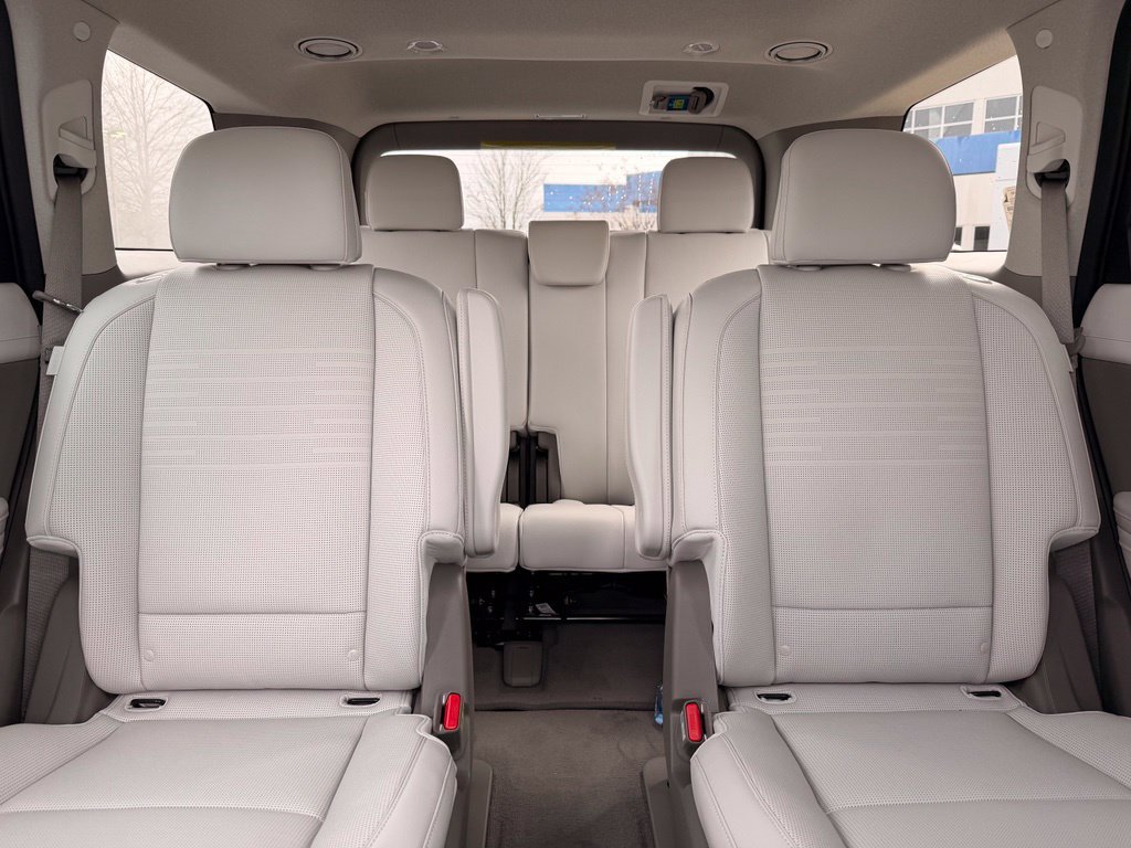 New 2027 Hyundai Palisade Limited FWD image 33