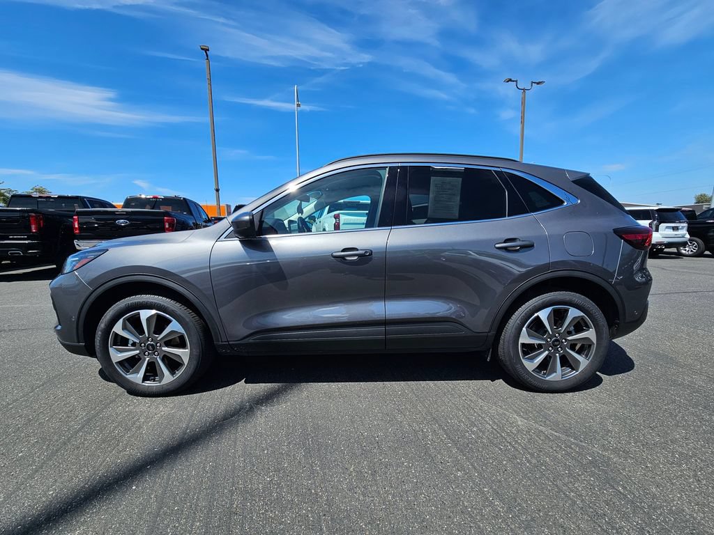 Used 2024 Ford Escape Platinum w/ Premium Technology Package AWD/4WD image 6
