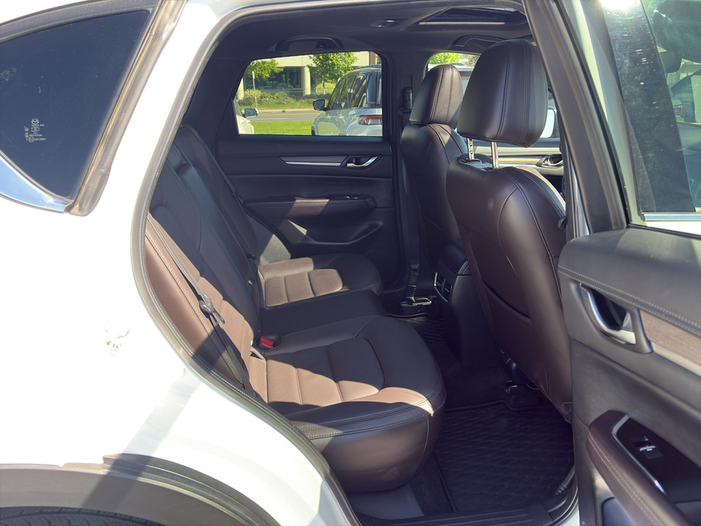 Used 2019 MAZDA CX-5 Signature AWD/4WD image 17
