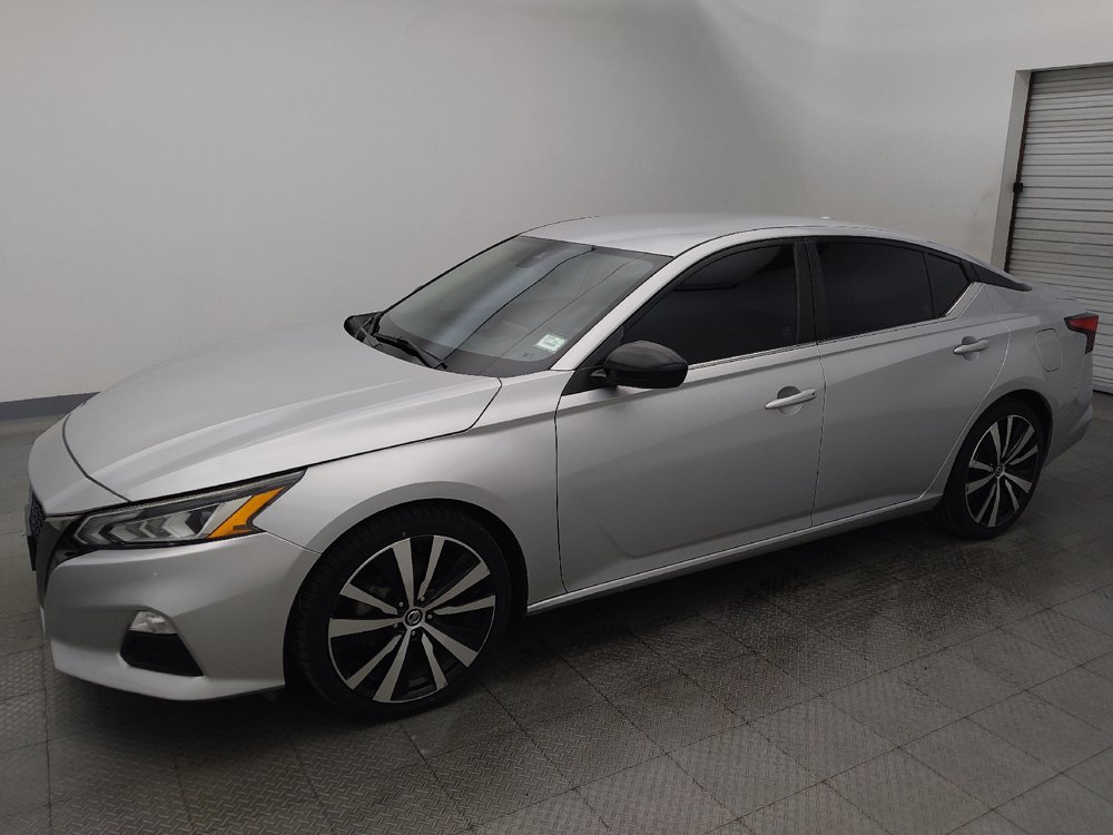 Used 2021 Nissan Altima 2.5 SR FWD image 2